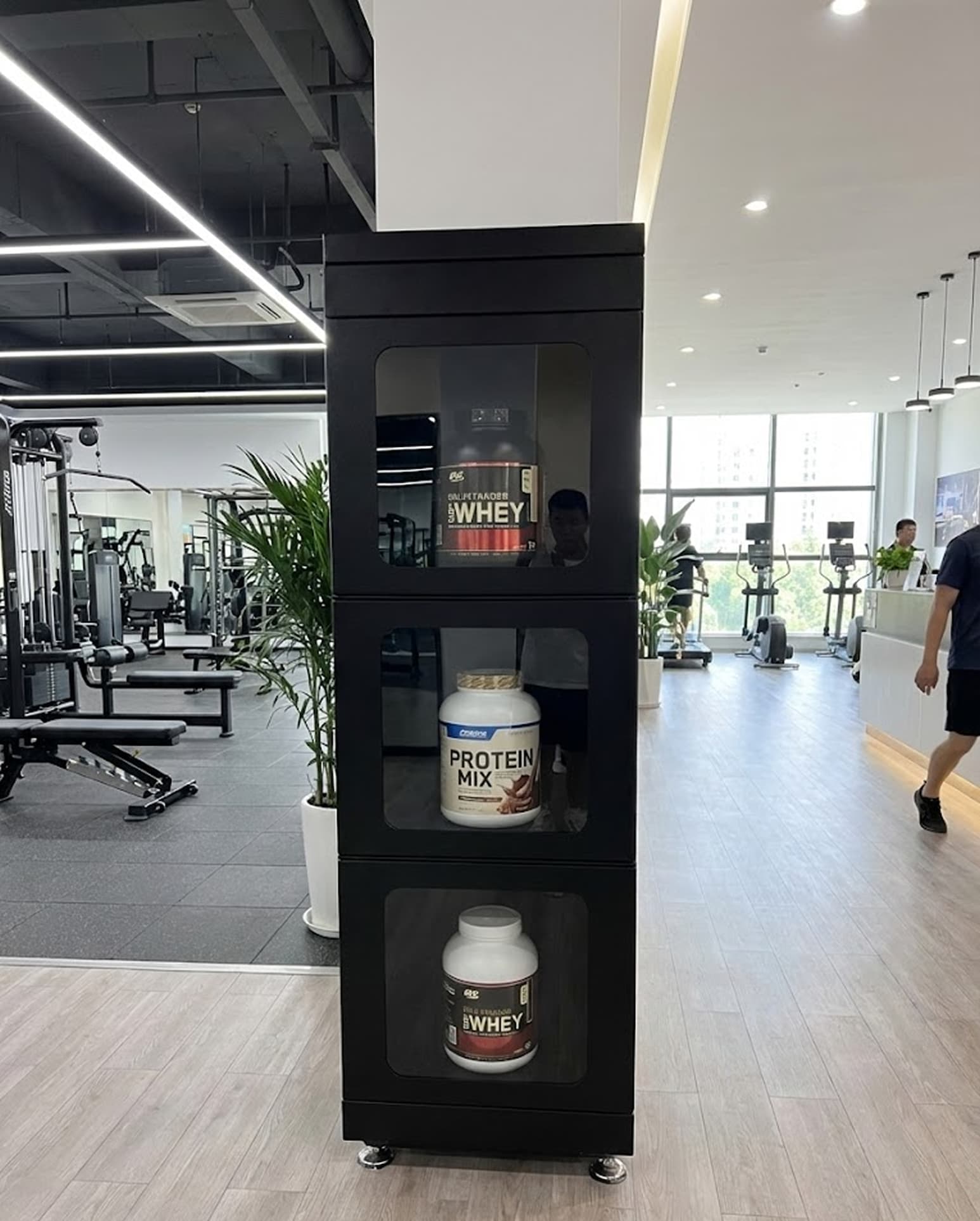 Product Vending smart locker feature
