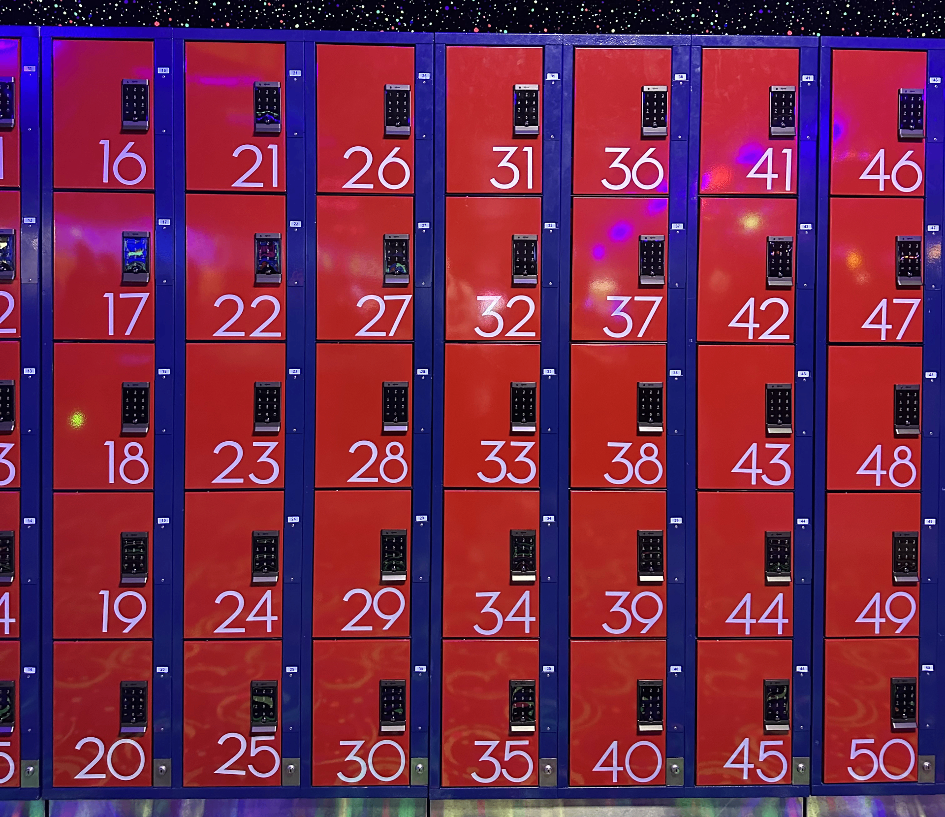 Smart guest amenity lockers for hotels and hospitality venues