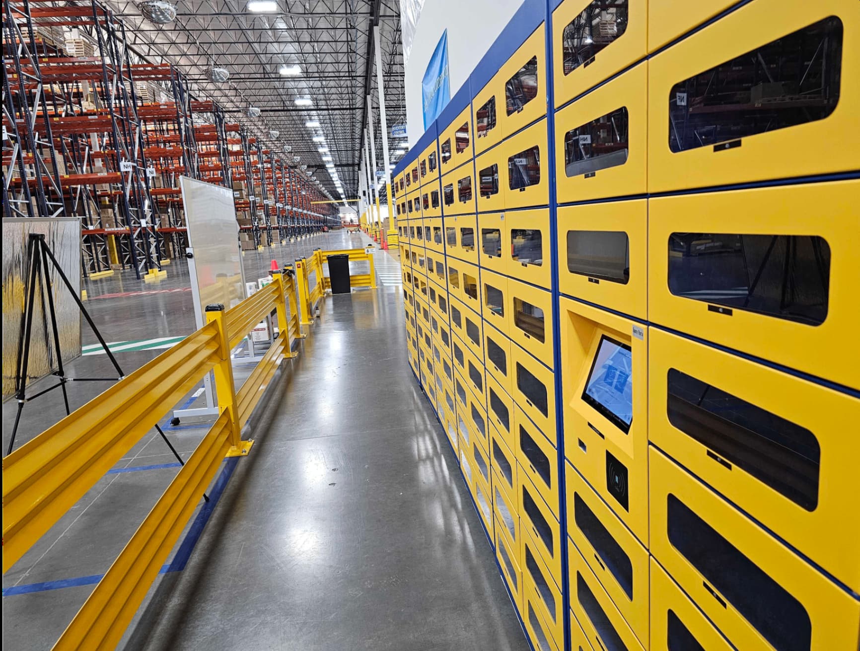 Industrial & Manufacturing smart locker feature