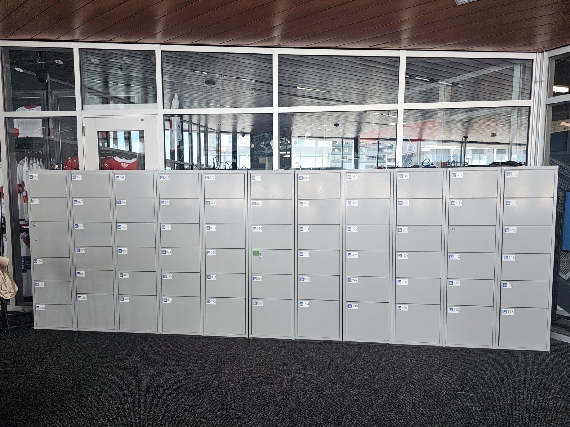 Rental Lockers smart locker feature
