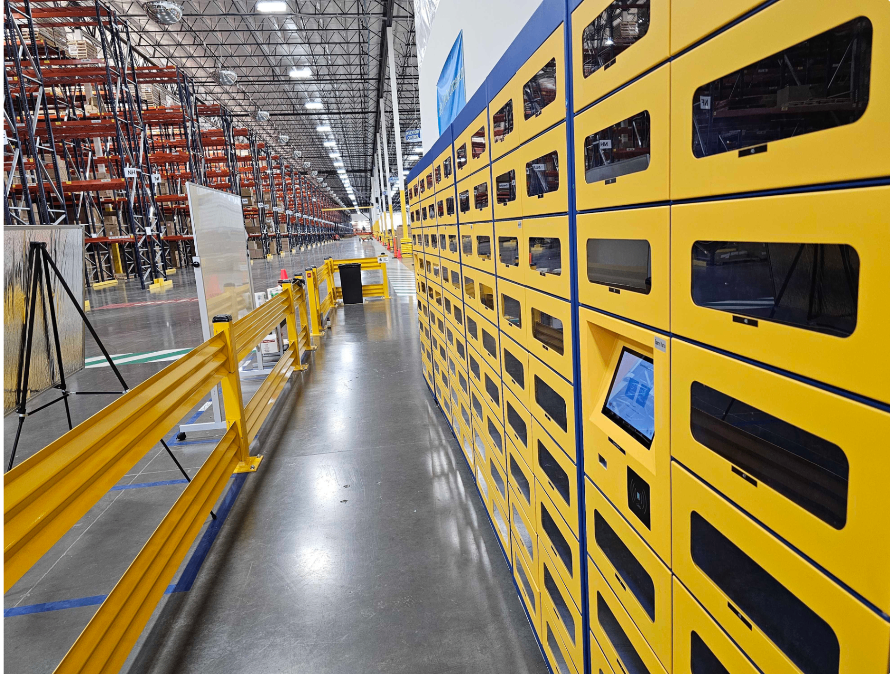 Warehouse Asset smart locker feature